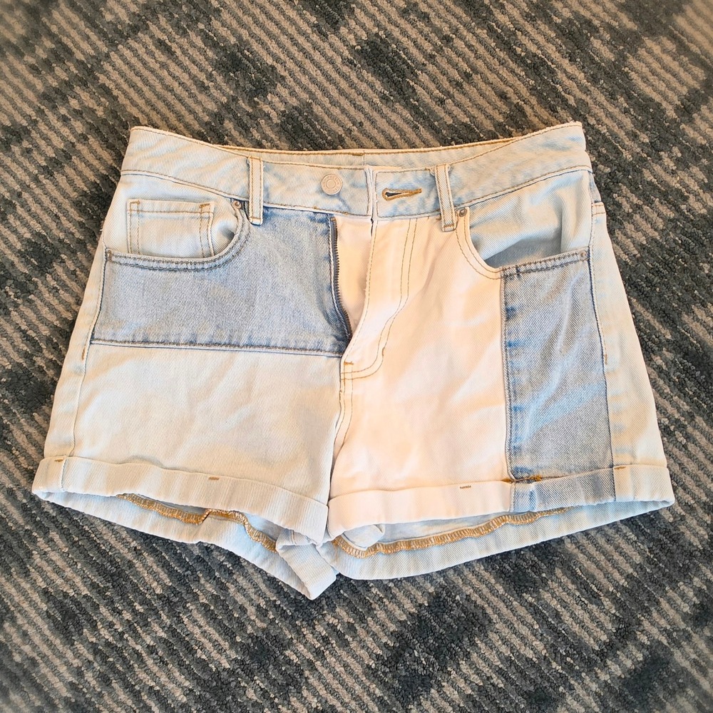 PacSun Mom Shorts Light Wash Patchwork Colorblock Denim Size 26